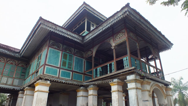 Istana Lima Laras, Tanjung Tiram, Batu Bara