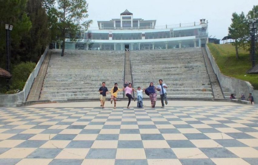 Amphitheatre Taman Simalem Resort