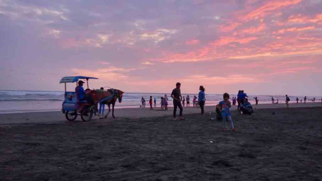Pantai Parangtritis, Pantai Eksotis di Yogyakarta